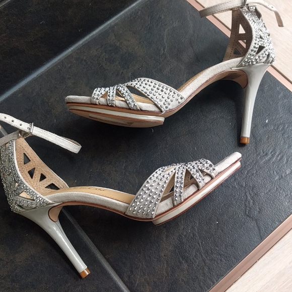 Antonio Melani 3.5" Heel Size Ladies 6 Shoe - Picture 6 of 6